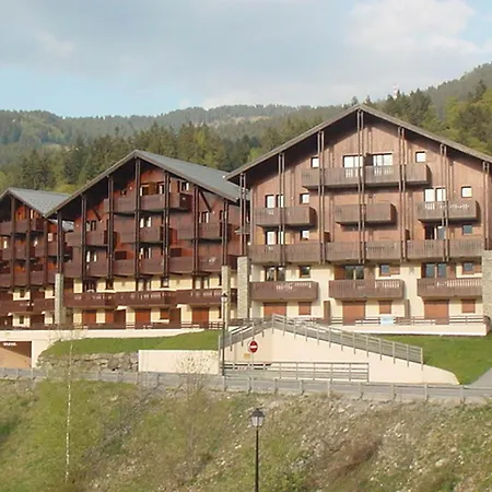 Apartment 2 Pieces Avec Parking, Au Centre, Proche Commerces Et Pistes - Fr-1-572-3 Les Carroz-d'Araches